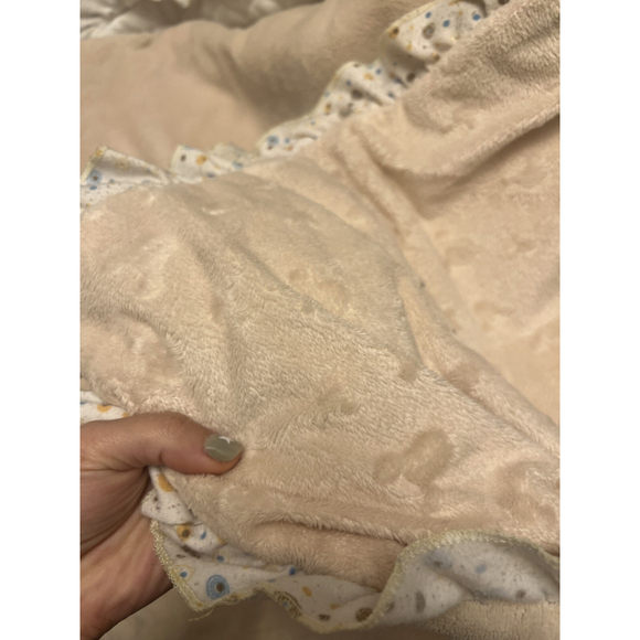 Baby Blanket Mickey Head Print With Hat And Tie - Warm-Cream Color- Used - Picture 4 of 8